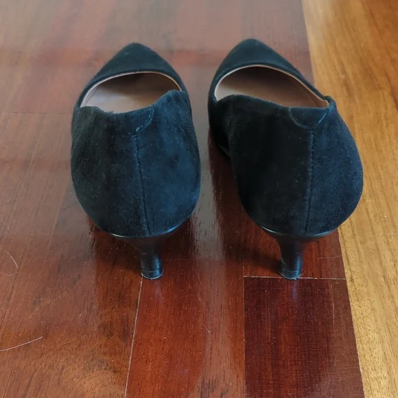 Robert Clergerie Suede Pumps - Picture 3 of 4